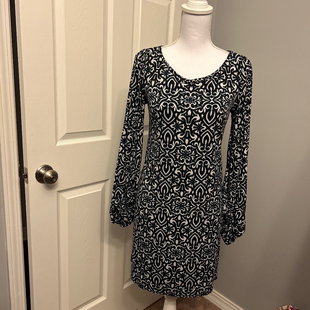 Laundry dress by Shelli Segal size 6